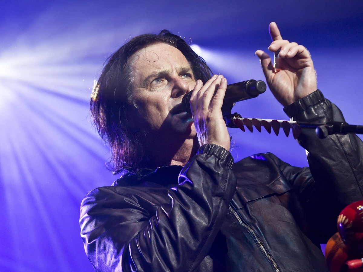 Leather And Lace Guitar Chords